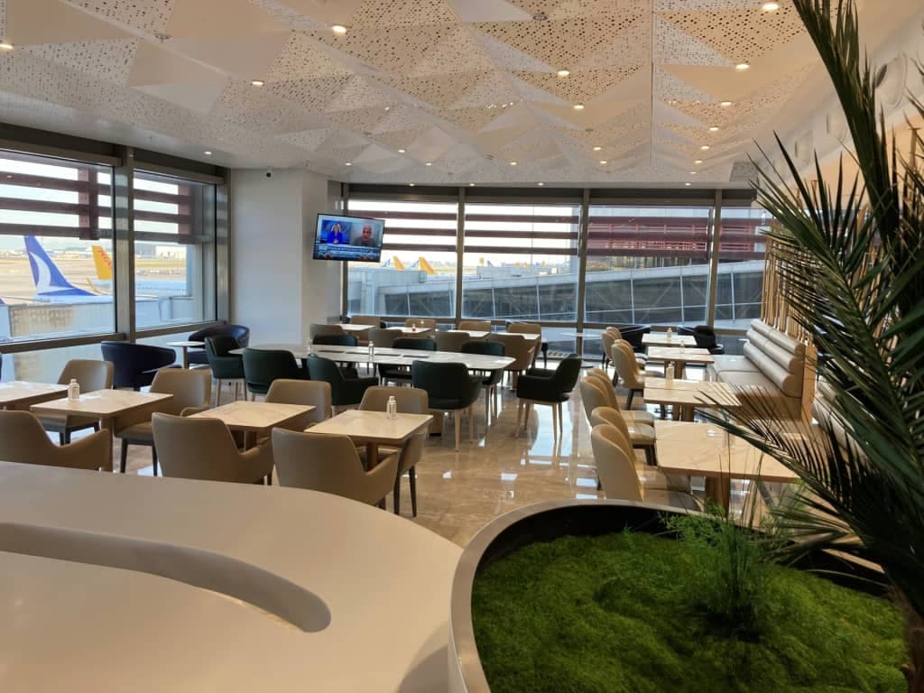 Plaza Premium Lounge (International Departures) / Istanbul